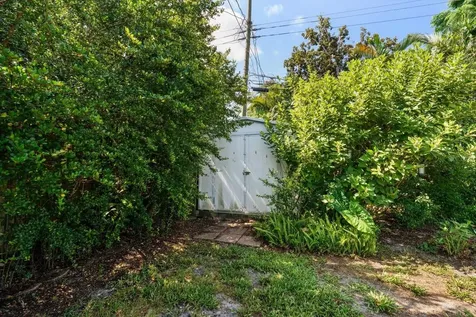 4390 20th Avenue N St Petersburg FL 33713