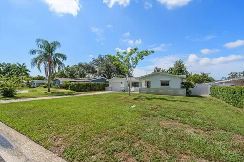 4390 20th Avenue N St Petersburg FL 33713