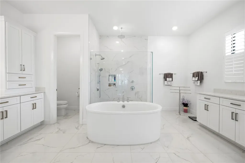 2340 White Dogwood Loop Lutz FL 33549
