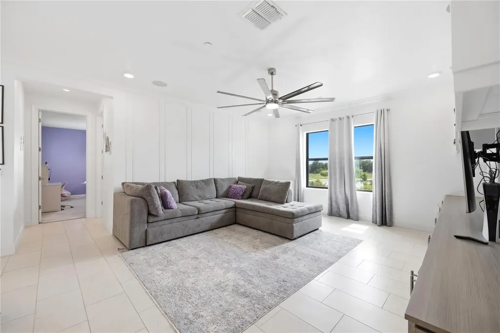 2340 White Dogwood Loop Lutz FL 33549