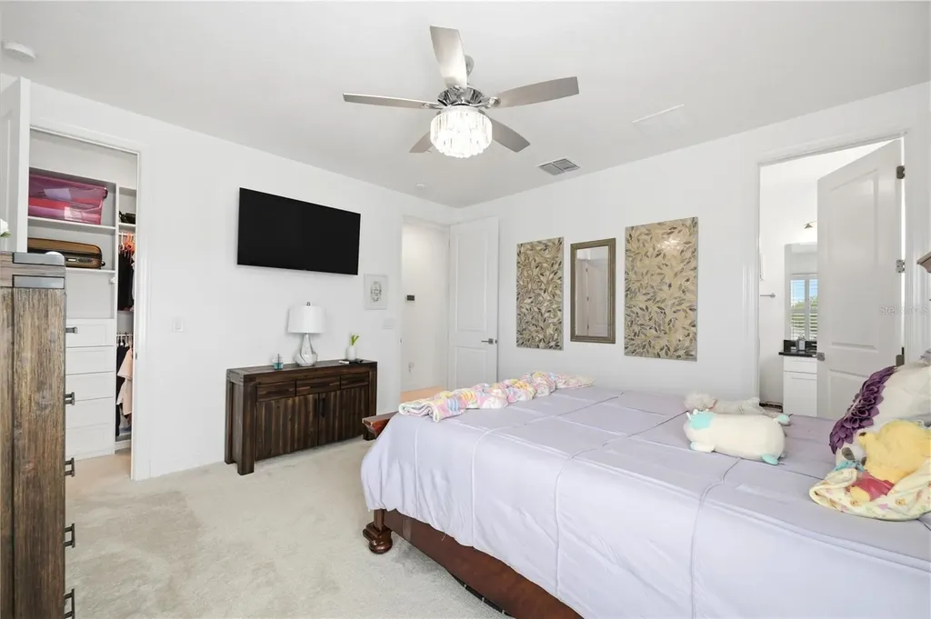 2340 White Dogwood Loop Lutz FL 33549