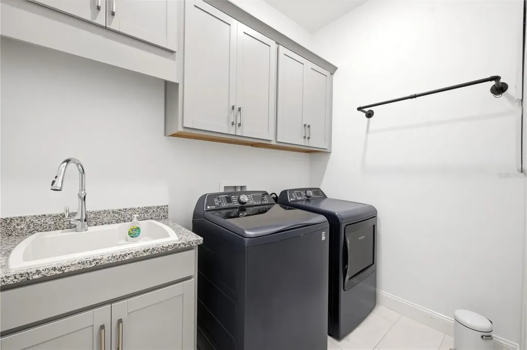 2340 White Dogwood Loop Lutz FL 33549