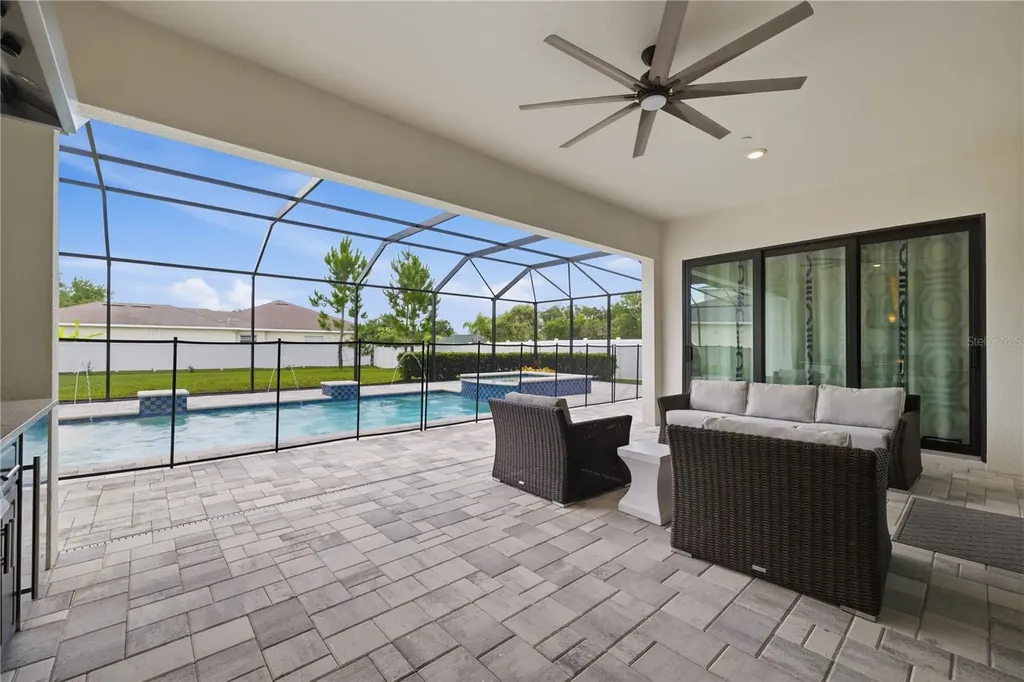 2340 White Dogwood Loop Lutz FL 33549