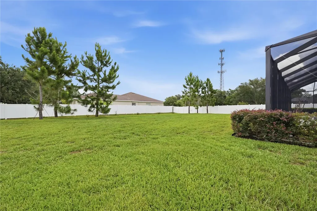 2340 White Dogwood Loop Lutz FL 33549