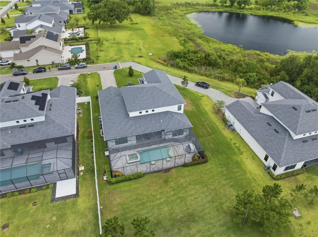 2340 White Dogwood Loop Lutz FL 33549