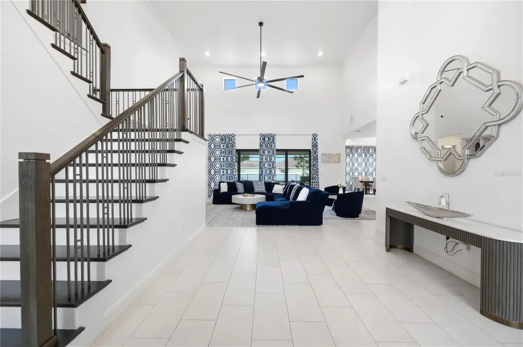 2340 White Dogwood Loop Lutz FL 33549