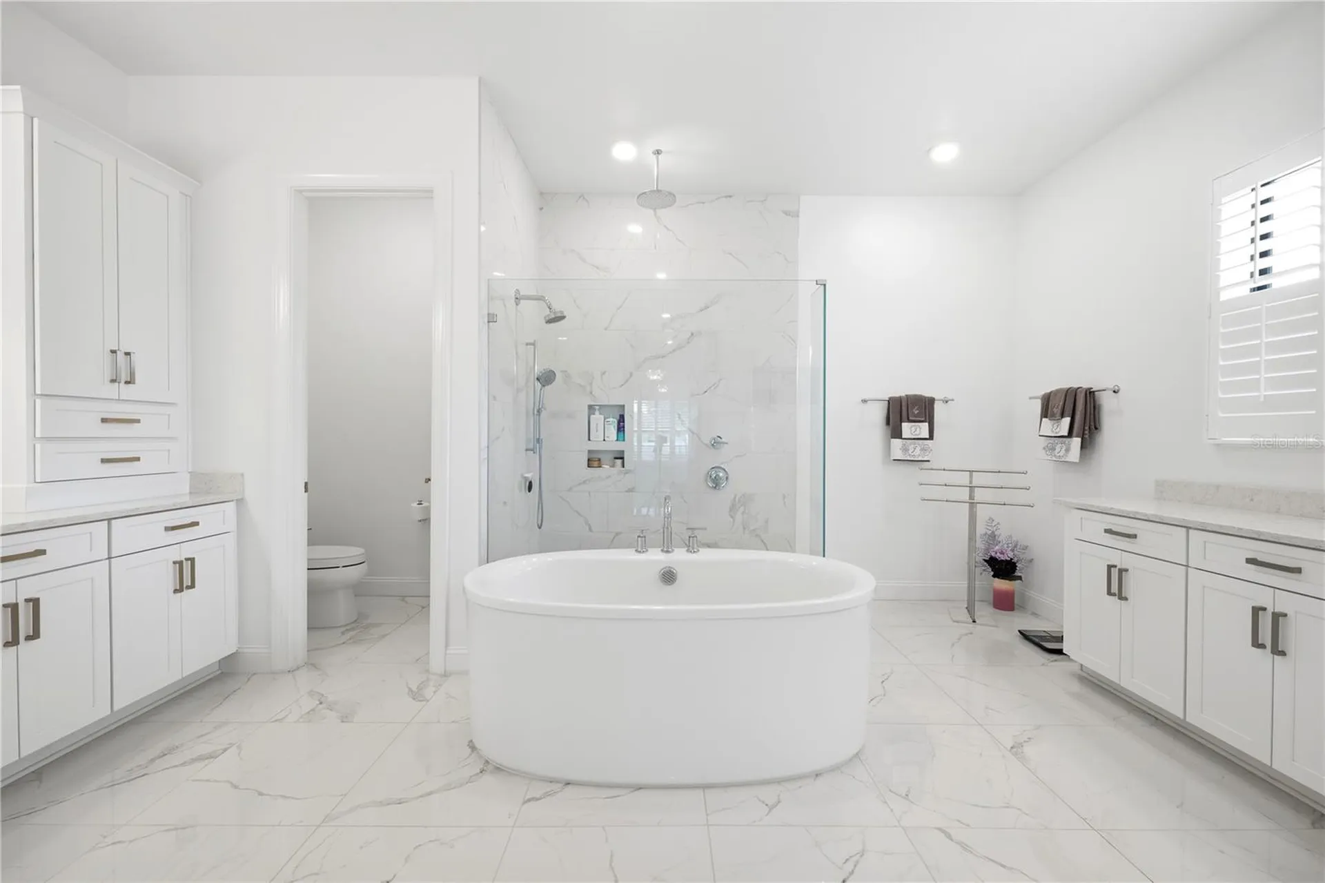 2340 White Dogwood Loop Lutz FL 33549