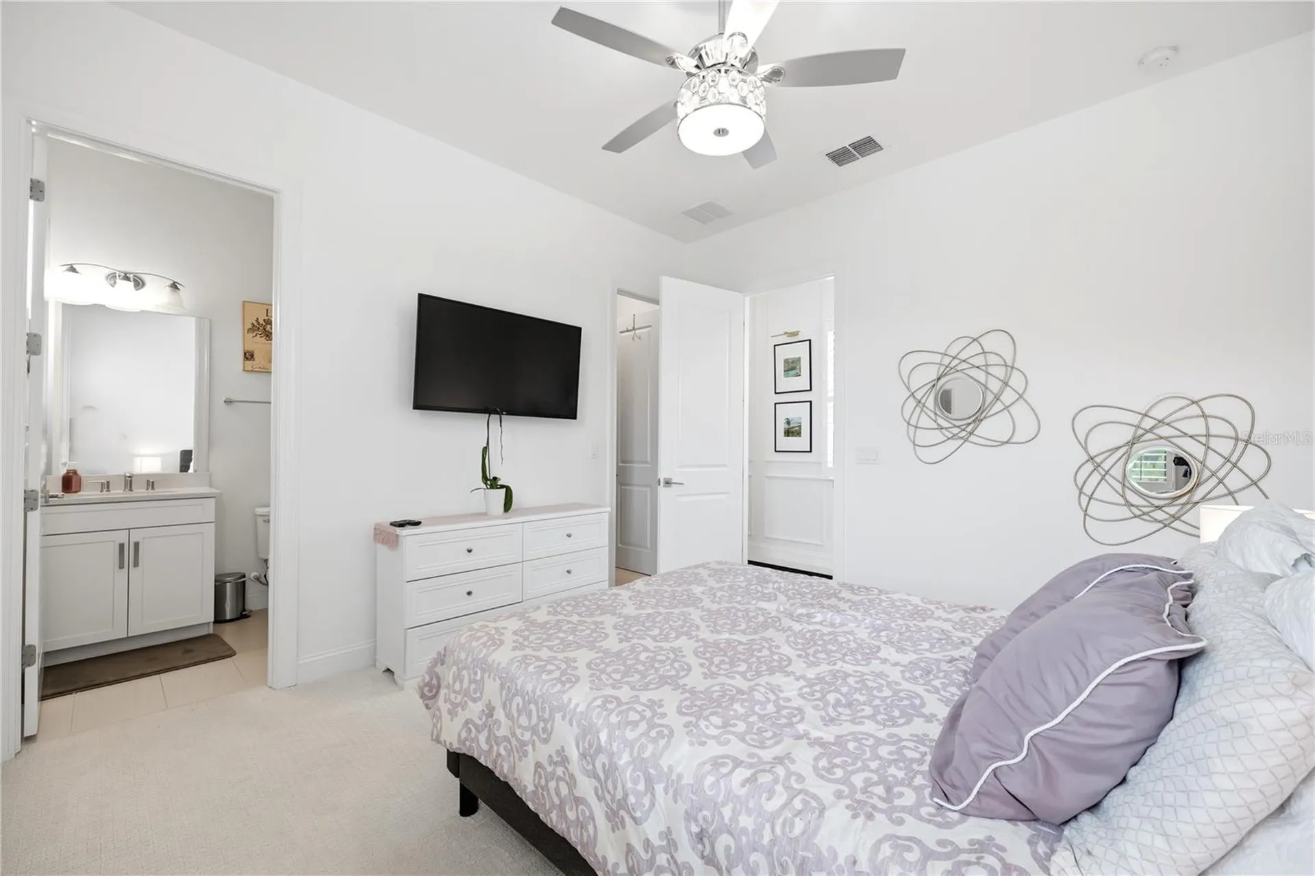 2340 White Dogwood Loop Lutz FL 33549