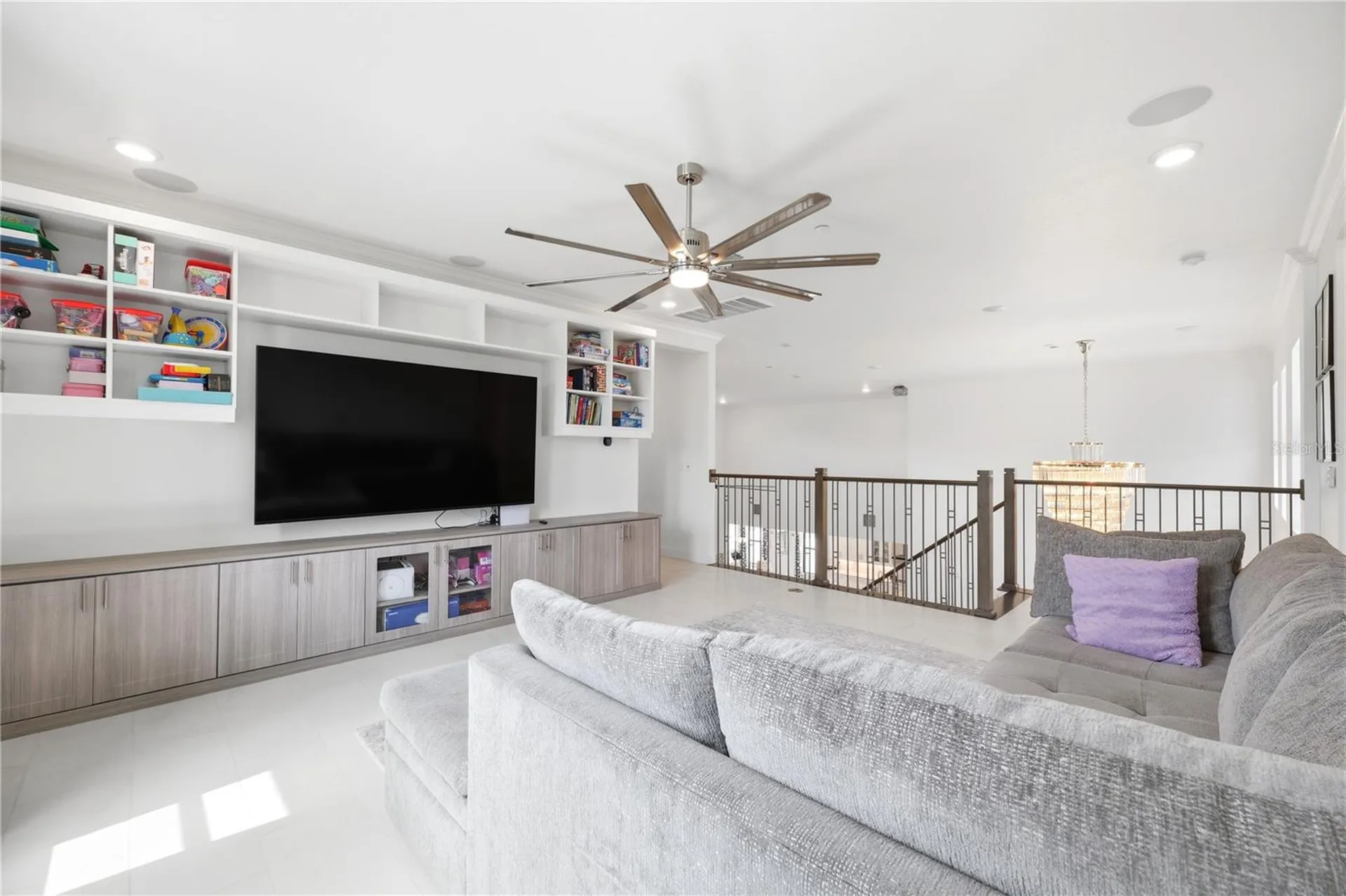 2340 White Dogwood Loop Lutz FL 33549
