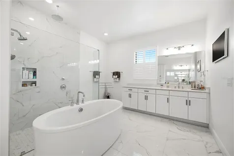 2340 White Dogwood Loop Lutz FL 33549