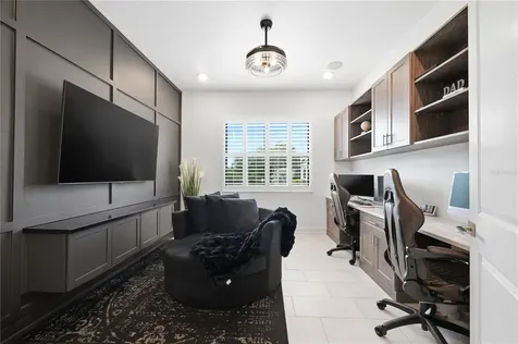 2340 White Dogwood Loop Lutz FL 33549