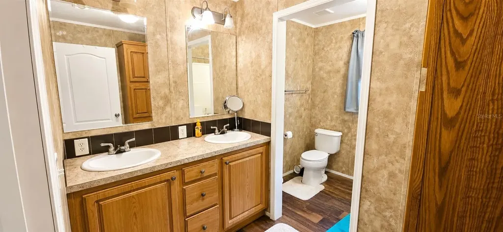 11005 SE 165th Terrace Road Ocklawaha FL 32179