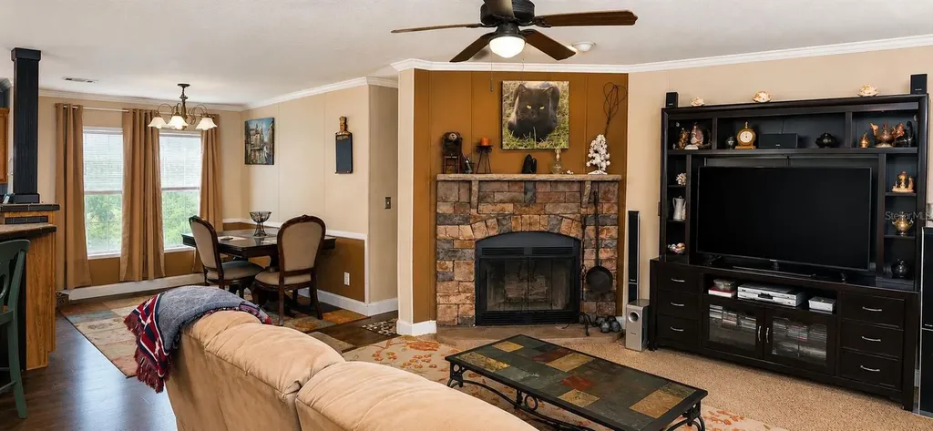 11005 SE 165th Terrace Road Ocklawaha FL 32179