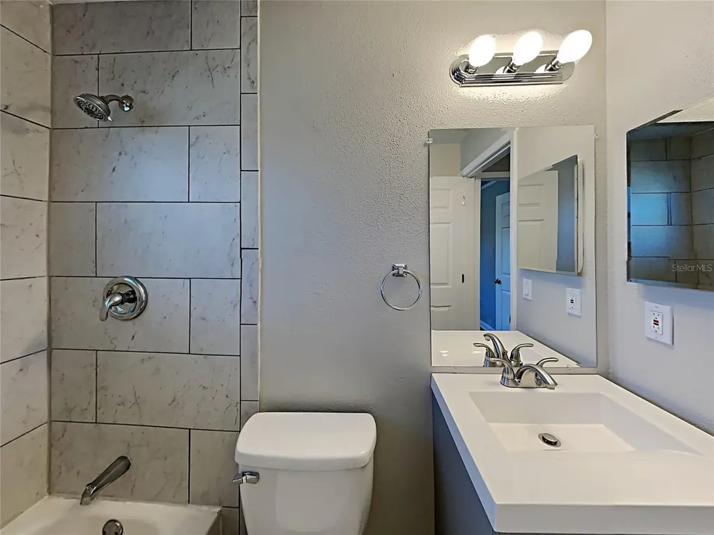 11701 Lynmoor Drive Riverview FL 33579
