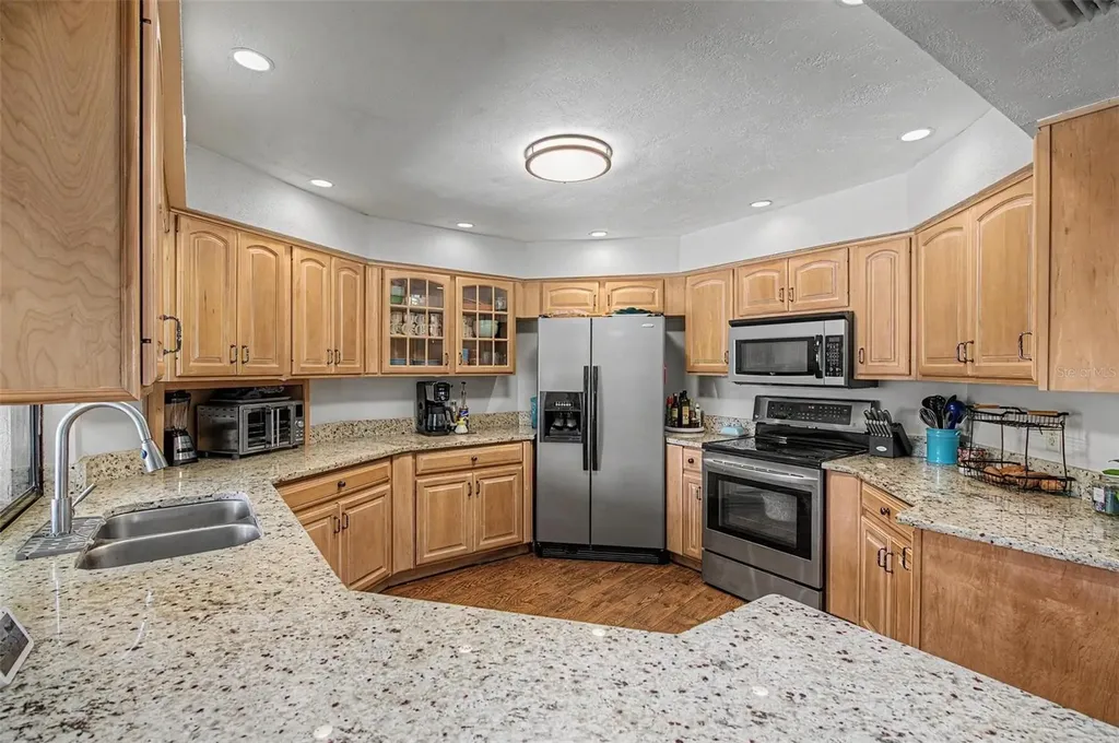 3916 Broomsedge Lane Valrico FL 33596