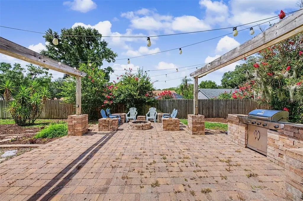 3916 Broomsedge Lane Valrico FL 33596