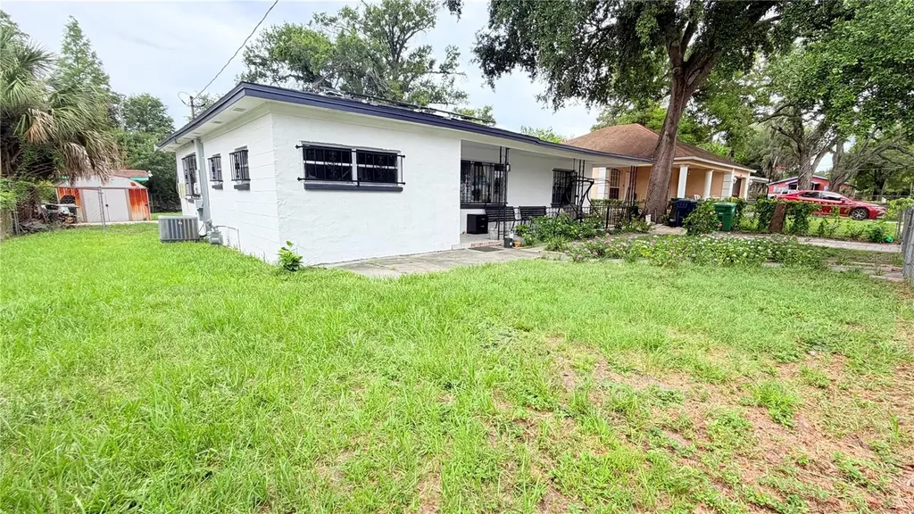 1709 E North Bay Street Tampa FL 33610
