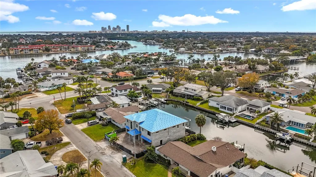 4086 13th Lane NE St Petersburg FL 33703