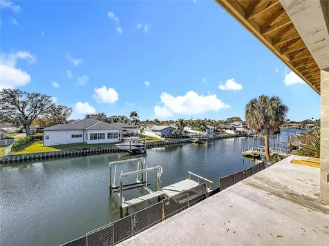 4086 13th Lane NE St Petersburg FL 33703