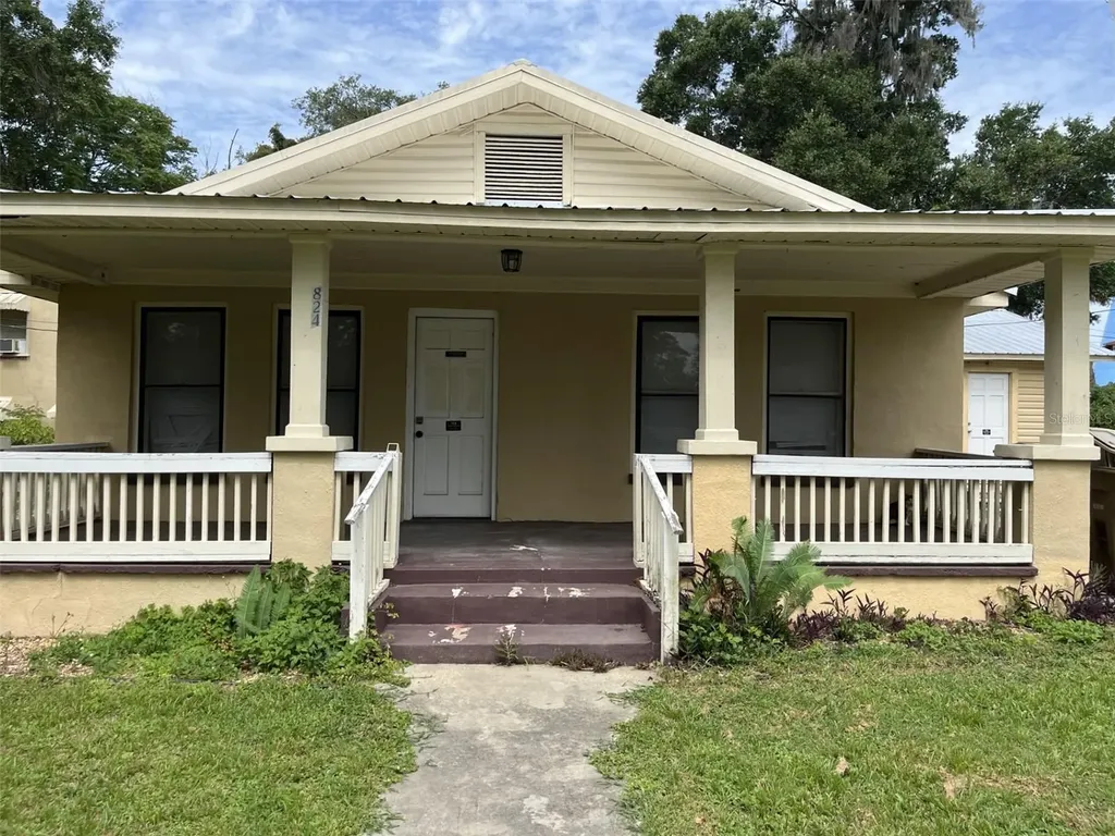 818 NE 9th Avenue Ocala FL 34470