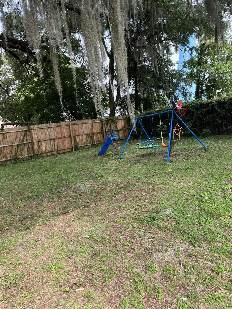 818 NE 9th Avenue Ocala FL 34470