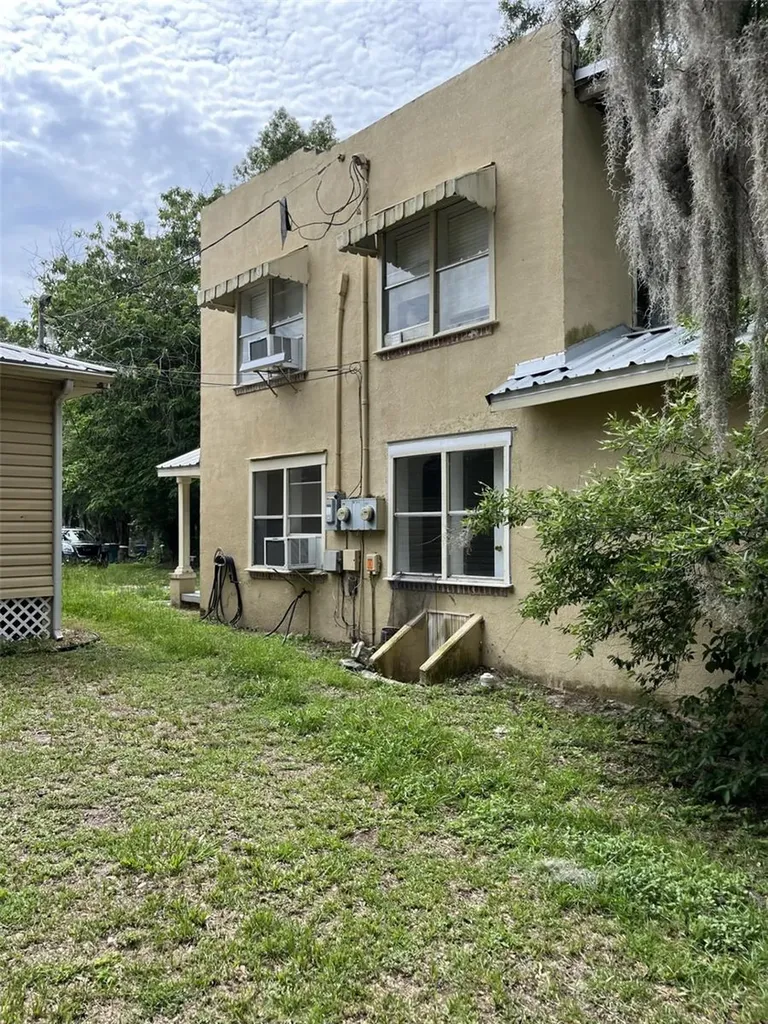 818 NE 9th Avenue Ocala FL 34470