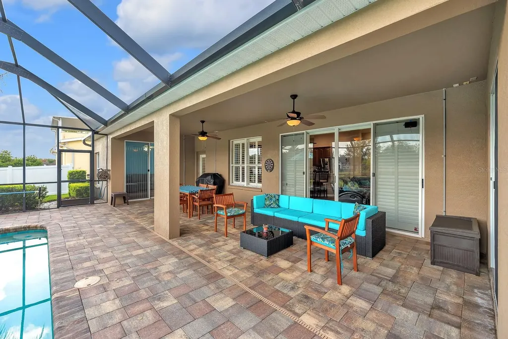 2817 Durant Trails Boulevard Dover FL 33527