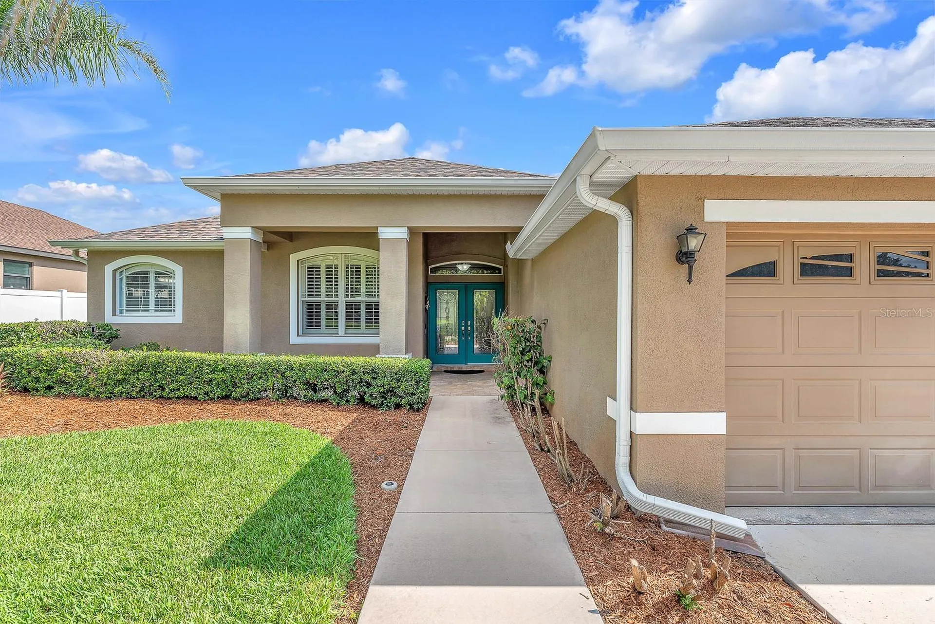 2817 Durant Trails Boulevard Dover FL 33527