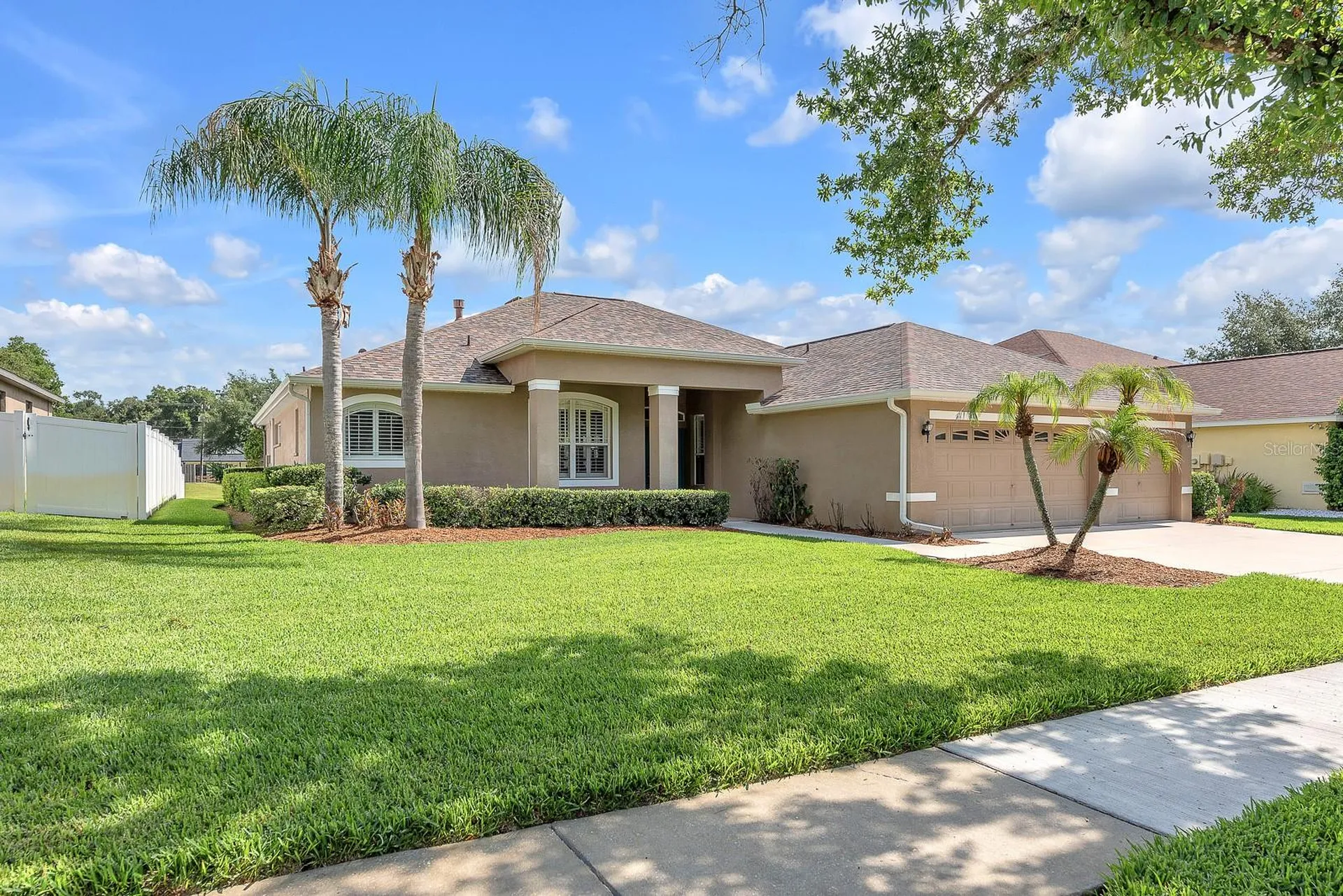 2817 Durant Trails Boulevard Dover FL 33527