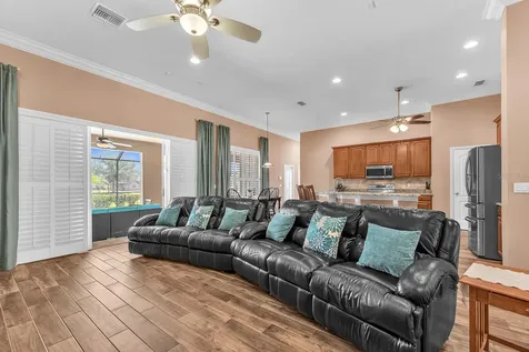 2817 Durant Trails Boulevard Dover FL 33527