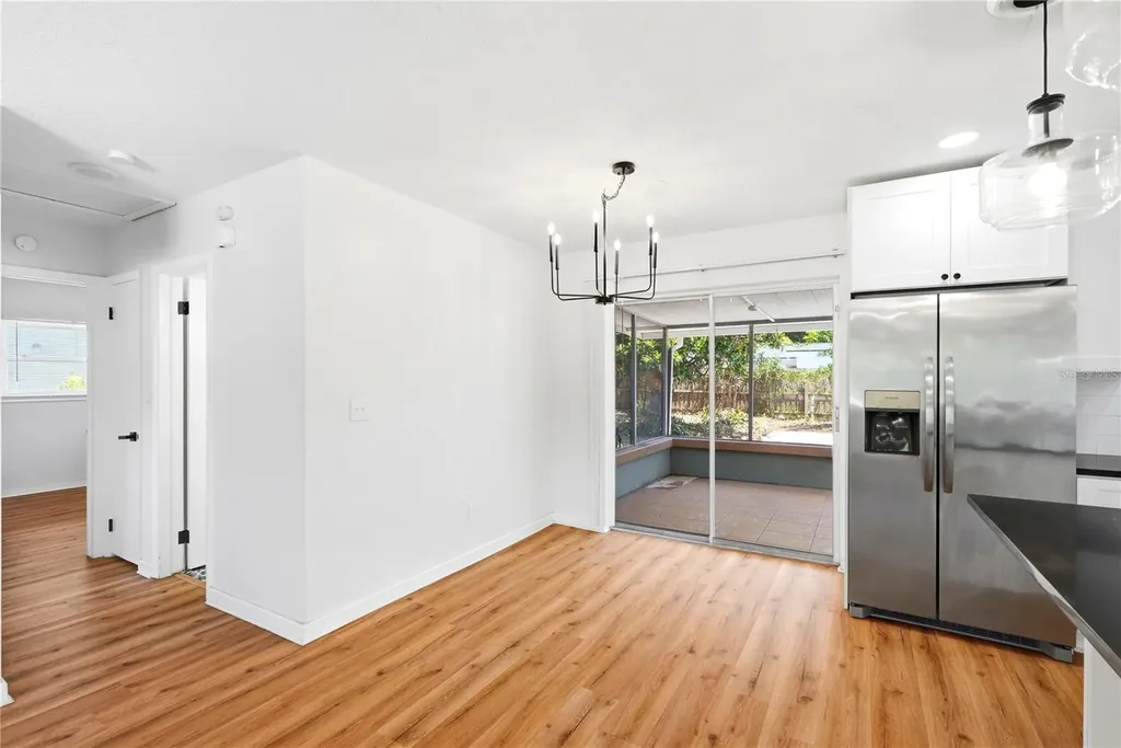 5586 30th Avenue N St Petersburg FL 33710