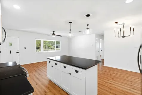 5586 30th Avenue N St Petersburg FL 33710