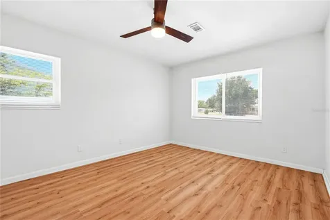 5586 30th Avenue N St Petersburg FL 33710