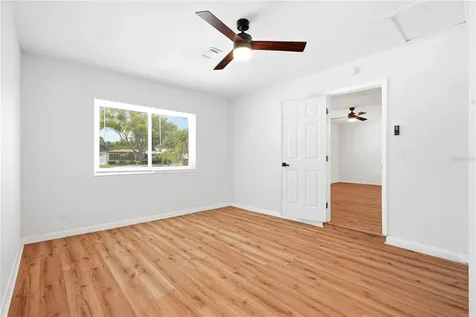 5586 30th Avenue N St Petersburg FL 33710