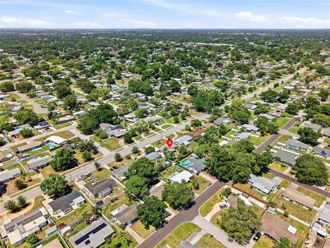 5586 30th Avenue N St Petersburg FL 33710
