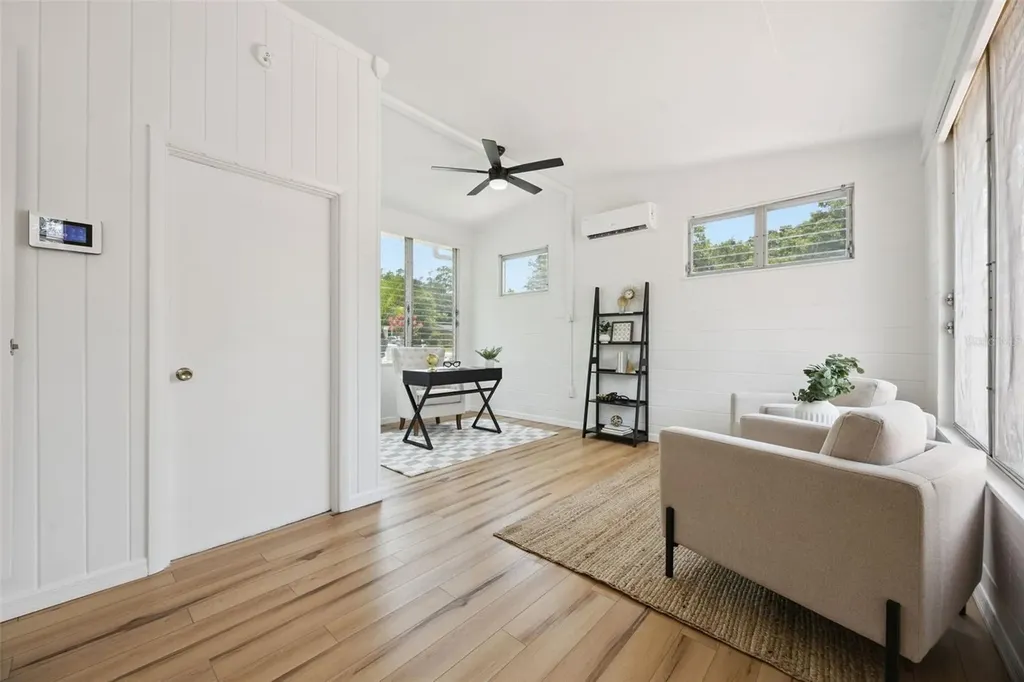 71 1st Street Chuluota FL 32766