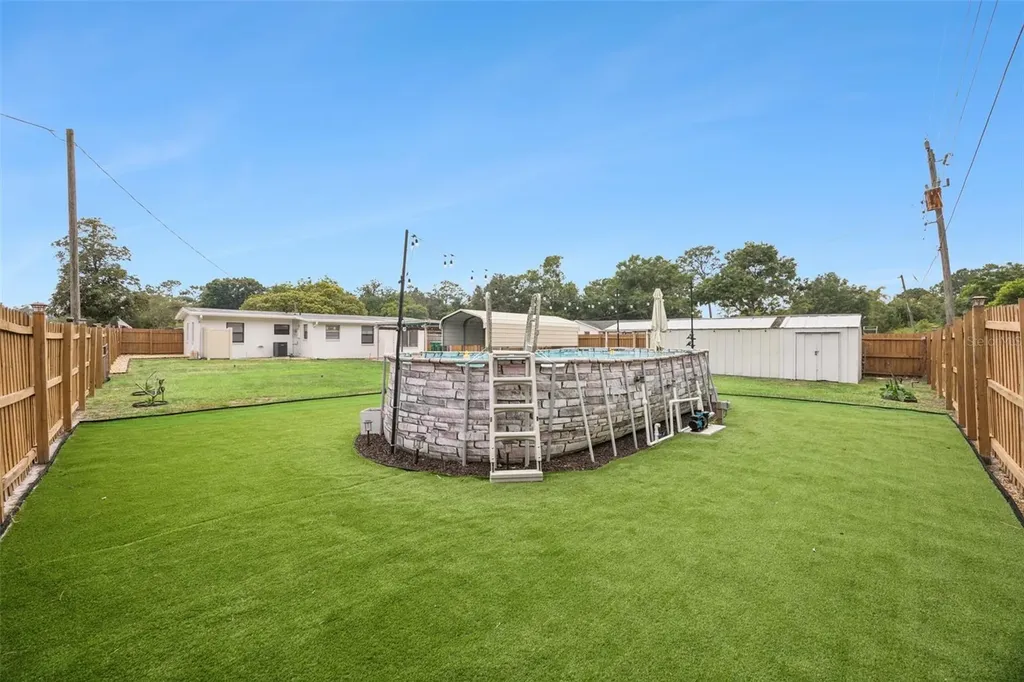 71 1st Street Chuluota FL 32766
