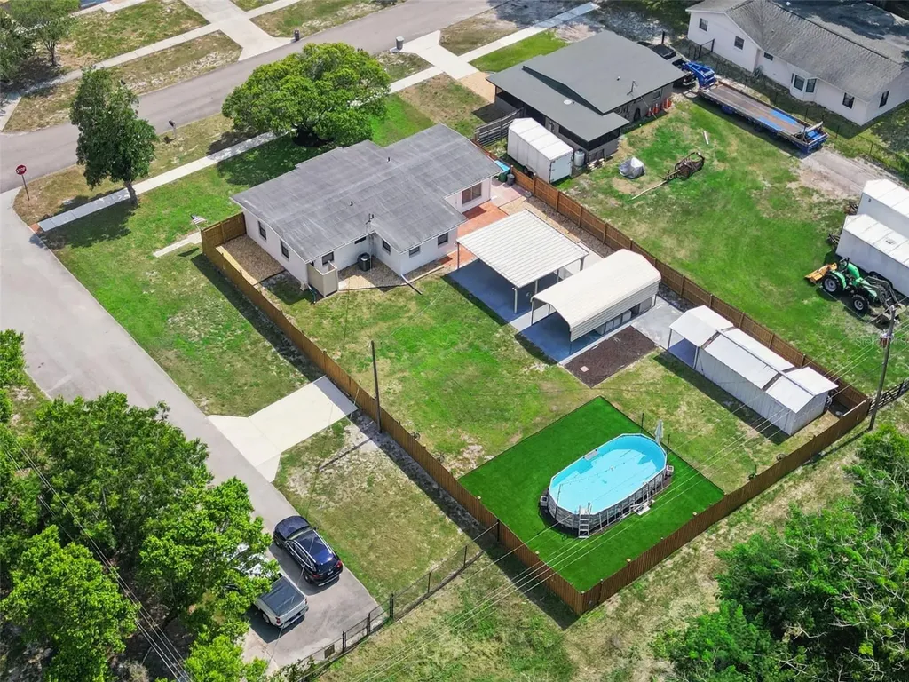 71 1st Street Chuluota FL 32766