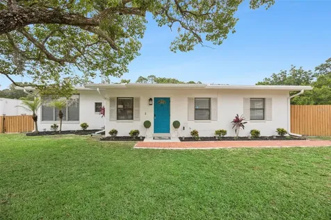 71 1st Street Chuluota FL 32766