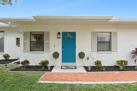 71 1st Street Chuluota FL 32766