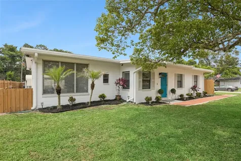 71 1st Street Chuluota FL 32766
