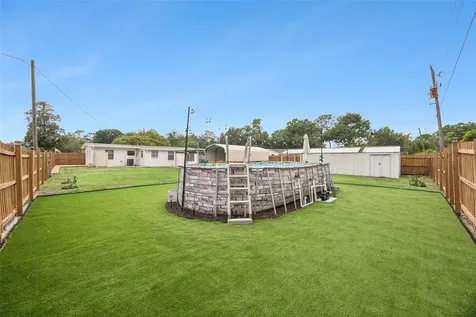 71 1st Street Chuluota FL 32766