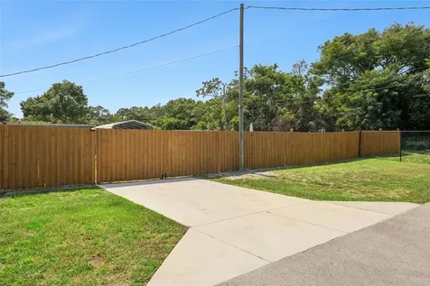 71 1st Street Chuluota FL 32766