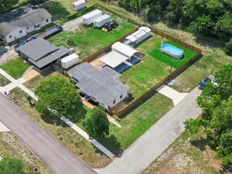 71 1st Street Chuluota FL 32766