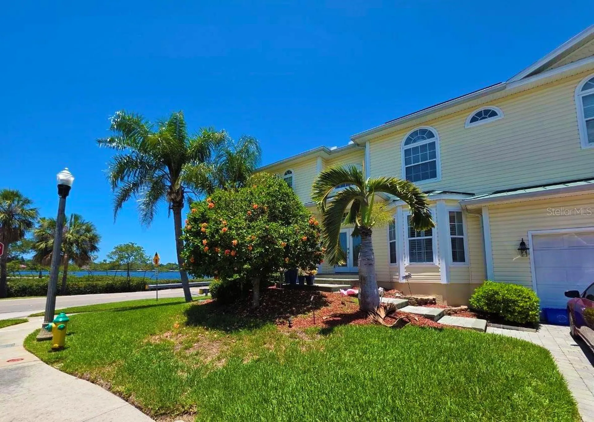 339 Manatee Lane Tarpon Springs FL 34689