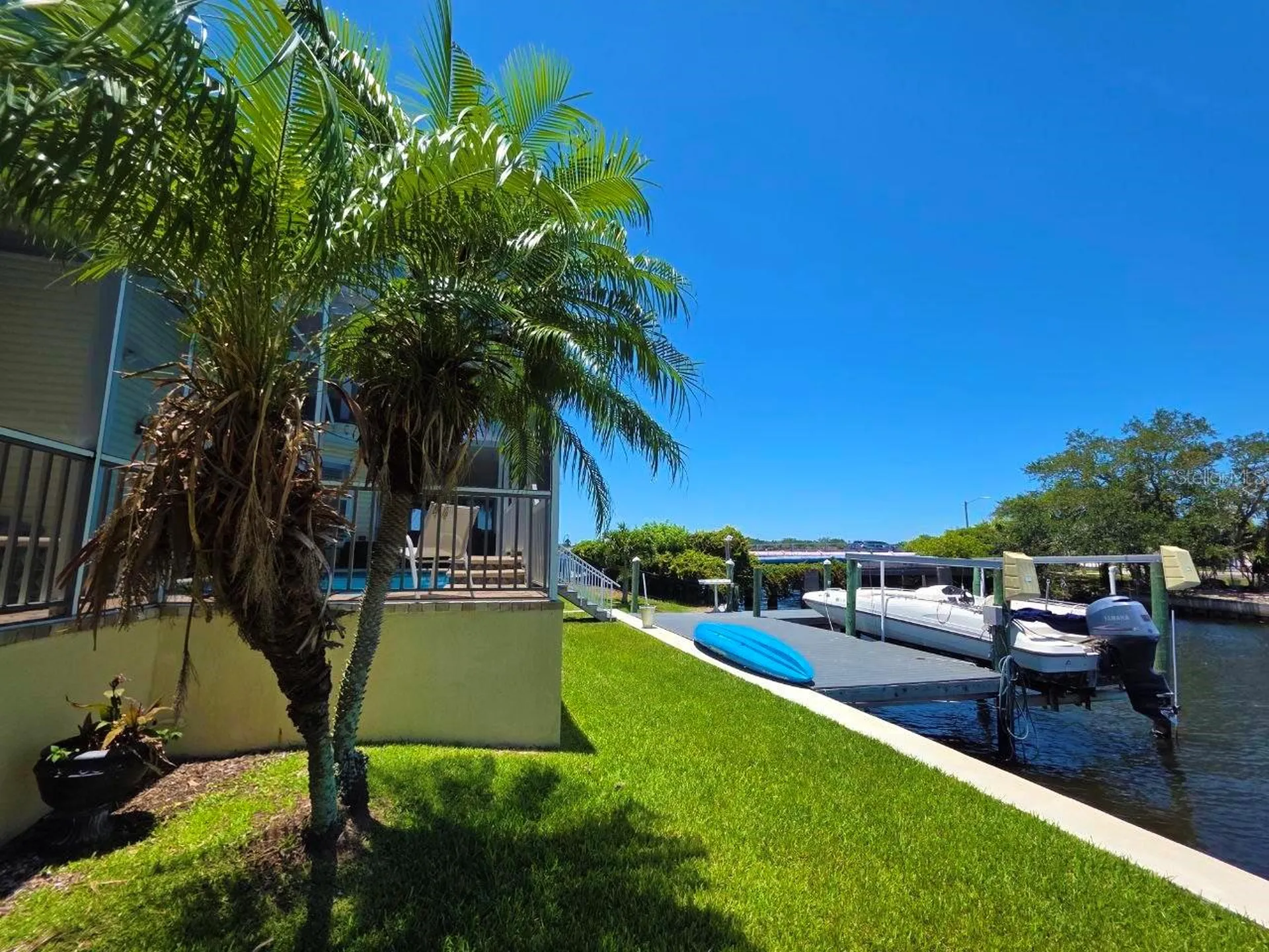 339 Manatee Lane Tarpon Springs FL 34689