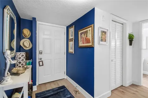 3804 Gulf Of Mexico Drive Longboat Key FL 34228