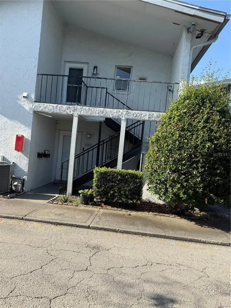 6062 Amberly Avenue Orlando FL 32822