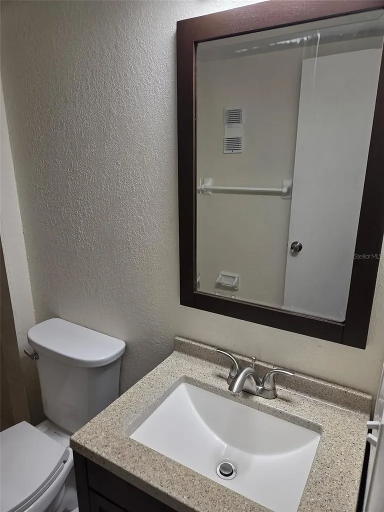 6062 Amberly Avenue Orlando FL 32822