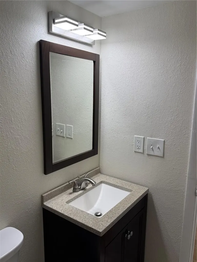 6062 Amberly Avenue Orlando FL 32822